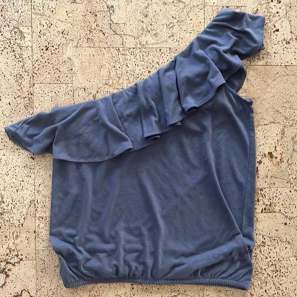 American Eagle Outfitters One Shoulder Ruffle Top - Picture 5 of 6